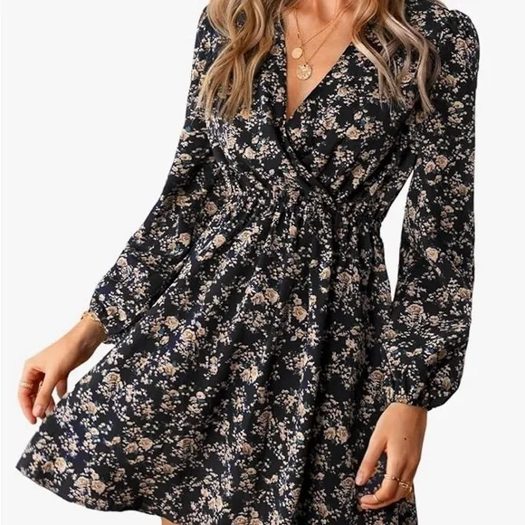 Long Sleeve Floral Dress - NWT - Picture 4 of 5
